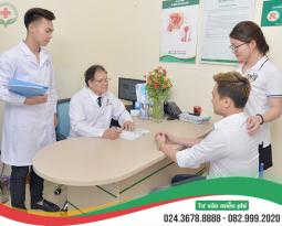 5-bac-si-chuyen-khoa-da-lieu-kham-chua-benh-sui-mao-ga-uy-tin-o-ha-noi